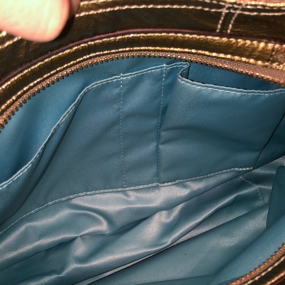 EUC Coach Maggie Antique Soft patent leather purse - Picture 10 of 16